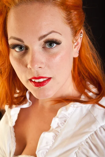 Red hair girl in pin-up style portrait — Stock Photo, Image