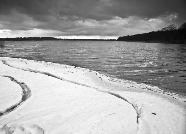 Jezero v Dánsku v zimě — Stock fotografie