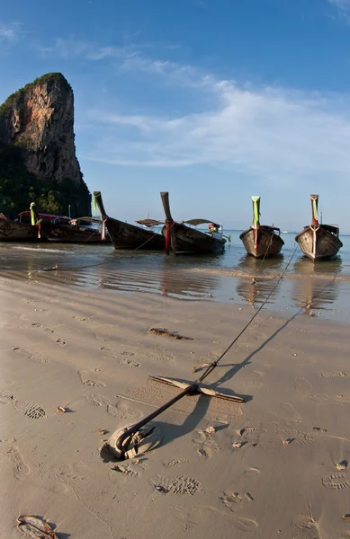 Several long tail boats — Stock Photo, Image