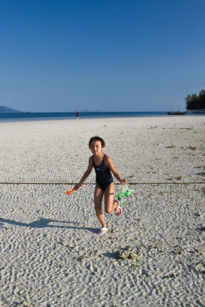 Diversão na praia na Tailândia — Fotografia de Stock