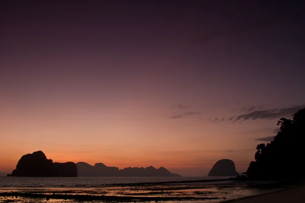 Sunset at beach in Krabi Thailand — Stock Photo, Image