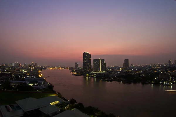 Rio Chao phraya em Bangkok — Fotografia de Stock