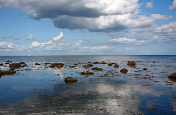 Kıyı İsveç görünümü — Stok fotoğraf