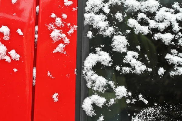 Auto unter dem Schnee — Stockfoto