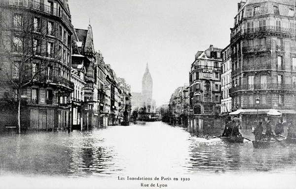 Velho cartão postal das inundações de Paris em janeiro 1910 — Fotografia de Stock