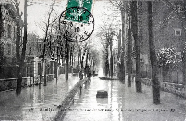 1910 年 1 月的巴黎水灾旧明信片 — 图库照片