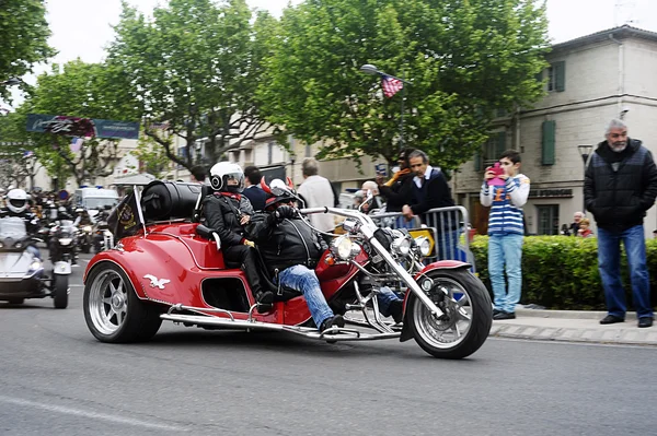 Een driewieler voor een bijeenkomst van de Amerikaanse motorfiets — Stockfoto