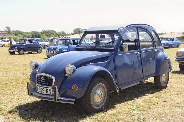 Citroen 2cv niebieski — Zdjęcie stockowe