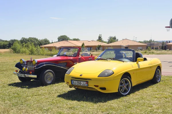 Amarillo Fiat convertible — Foto de Stock