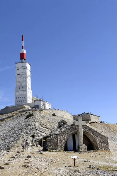 Holy Cross Chapel located on top of Mount Ventoux — Stock Photo, Image