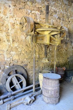 bir atölye Roussillon koyu sarı fabrika