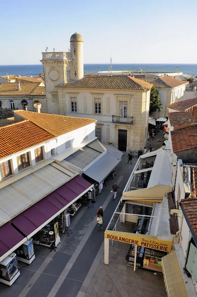 Una calle peatonal de Saintes-Maries-de-la-Mer —  Fotos de Stock