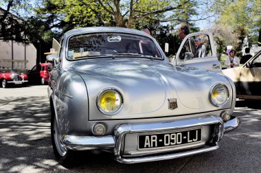 Renault Dauphine Gordini gri