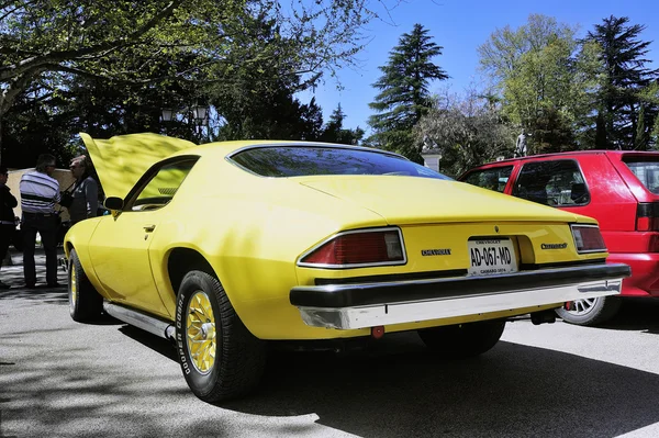 Chevrolet Camaro yellow — Stock Photo, Image