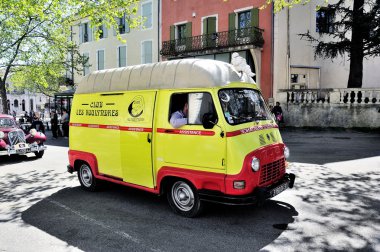 Renault Estafette 1960 Yardımı