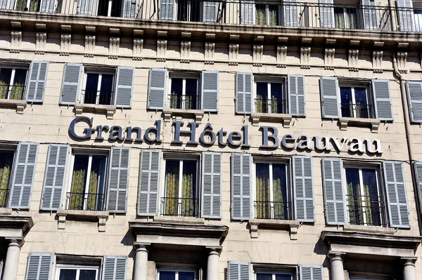 Facade of the Grand Hotel Beauvau — Stock Photo, Image