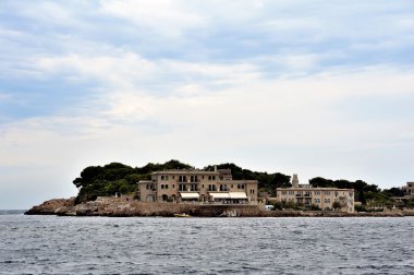 Buzlu inşaatı Akdeniz sahil