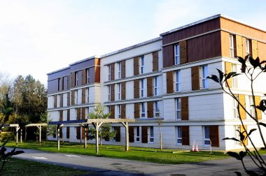 Özellikle yeni bir yerde yeni inşaat