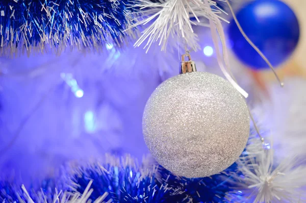 sahte çam ağacı Noel cam oyuncaklar