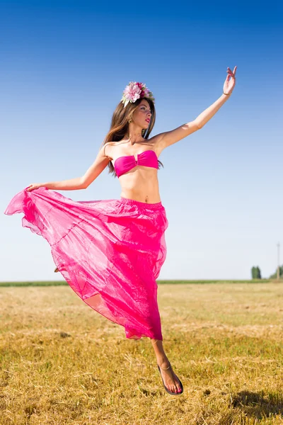 Pretty girl in lotus flower crown — Stock Photo, Image