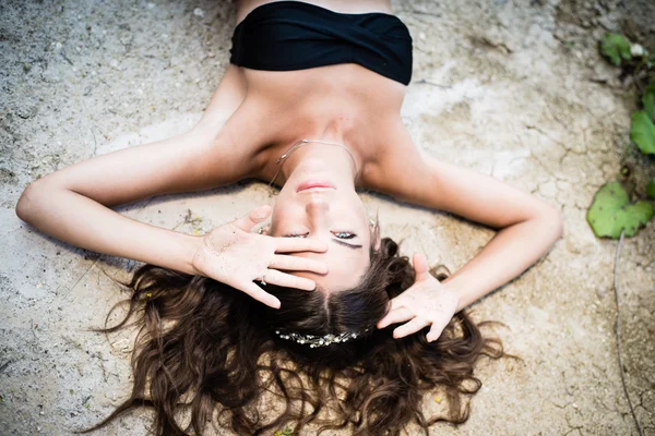 Young woman wearing silver diadem — Stock Photo, Image