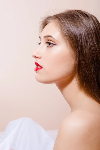 Young lady with perfect complexion — Stock Photo, Image