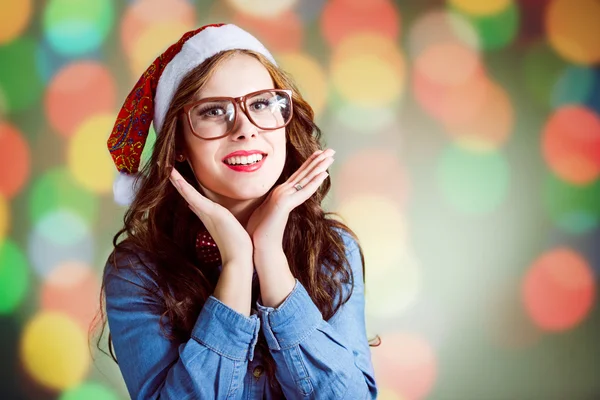 Hipster girl wearing xmas hat — Stock Photo, Image