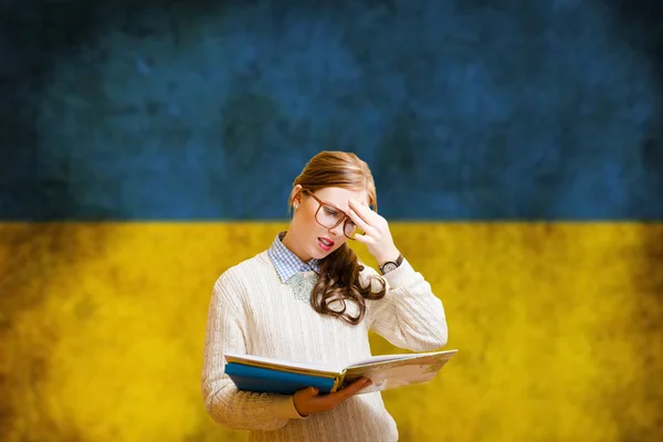 Ung, pen, ukrainsk student – stockfoto