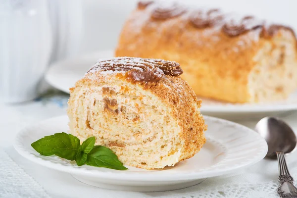 Rollo de galletas con leche condensada, enfoque selectivo —  Fotos de Stock