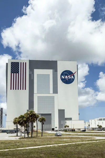 A jármű közgyűlés Building a Nasa Kennedy Space — Stock Fotó