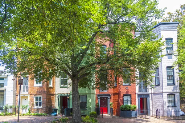 Casas victorianas en Georgetown, una parte antigua de Washington —  Fotos de Stock