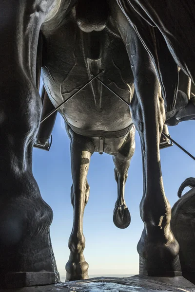 Часть коня монумента Вильгельма I на горе Киффхаузер — стоковое фото