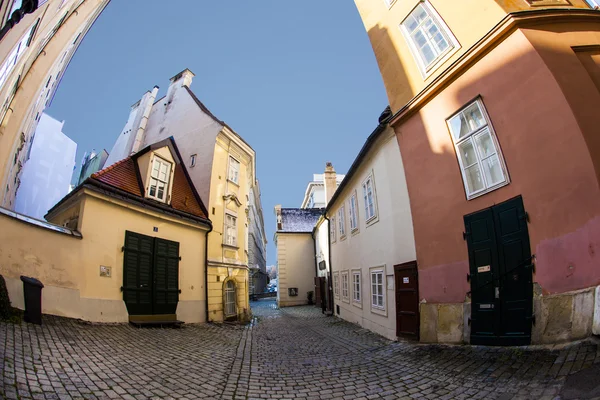 Casas antigas típicas em Viena primeiro distrito na famosa área M — Fotografia de Stock