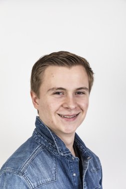 Sevimli bir gencin portresi. 