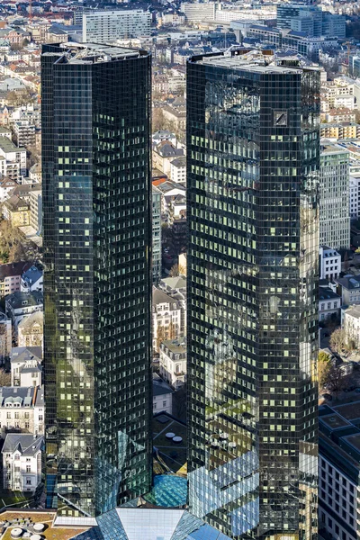 德意志银行双子塔的视图 — 图库照片