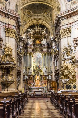 iç Aziz Peter Kilisesi, Barok Roma Katolik bucak. 