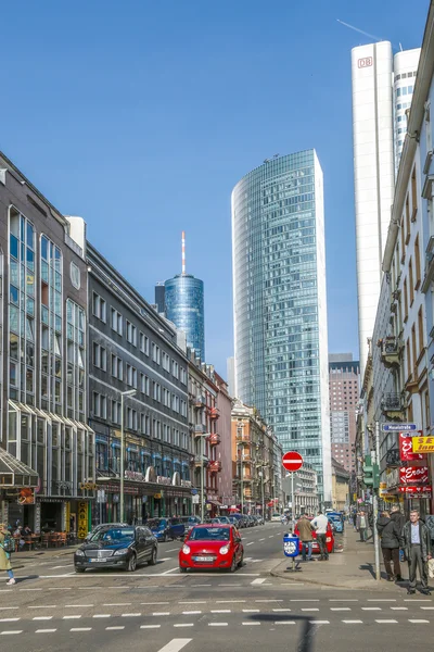 Vista para a rua em Frankfurt, Alemanha — Fotografia de Stock