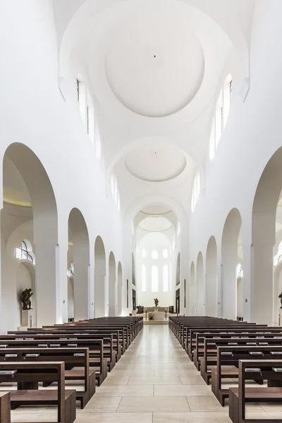 St. Moritz kirke i Augsburg i minimalistisk stil – stockfoto