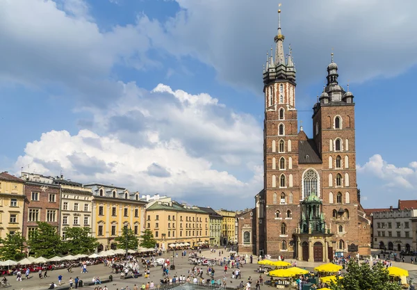 Mariacki 教堂，克拉科夫圣母教堂 — 图库照片