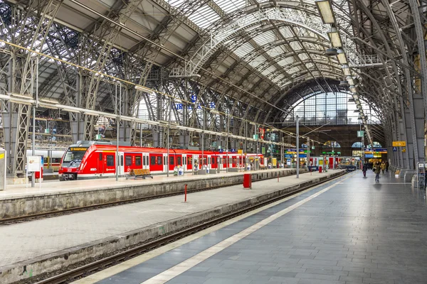 Dentro de la estación central de Frankfurt — Foto de Stock