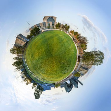 hükümet binaları ile Berlin'de Spreebogen park Panoraması