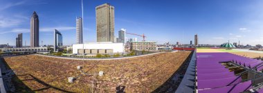 Ticaret Fuarı kule Messeturm: ve Frankfurter yanındaki Marriott hotel