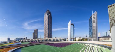 Ticaret Fuarı kule Messeturm: ve Frankfurter yanındaki Marriott hotel