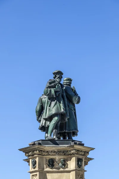 O monumento Johannes Gutenberg no sul de Rossmark — Fotografia de Stock