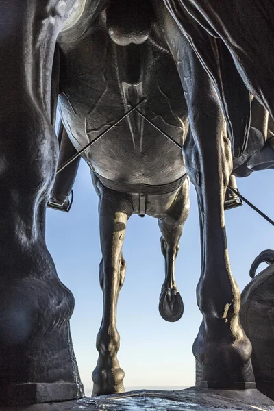 Parte del caballo de Wilhelm I Monumento en la montaña Kyffhaeuser —  Fotos de Stock