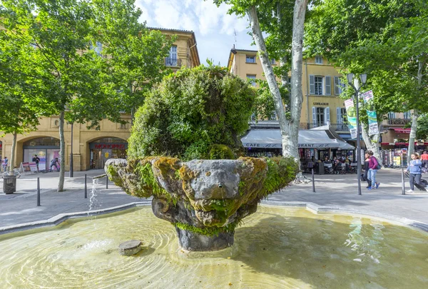 Nince cannon Fontain in Aix en Provence — Stock Photo, Image