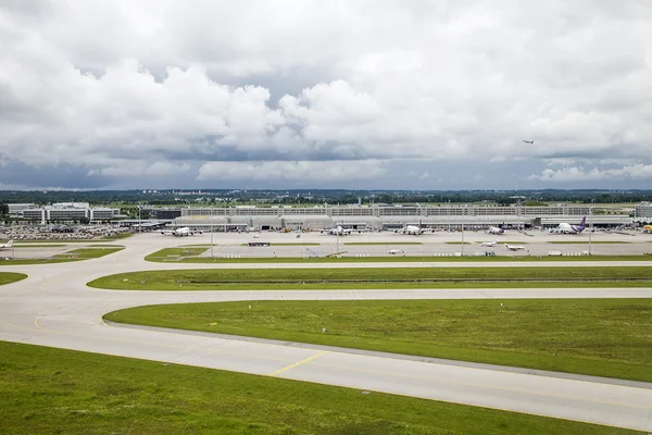 Luchtfoto van de internationale luchthaven van München — Stockfoto
