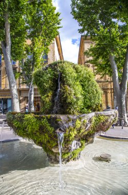 nince top Fontain Aix en Provence