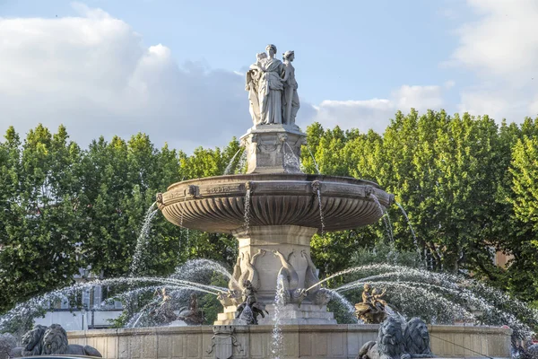 La fontana Fontaine de la Rotonde — Foto Stock