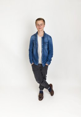 genç erkek beyaz izole ful uzunluğu